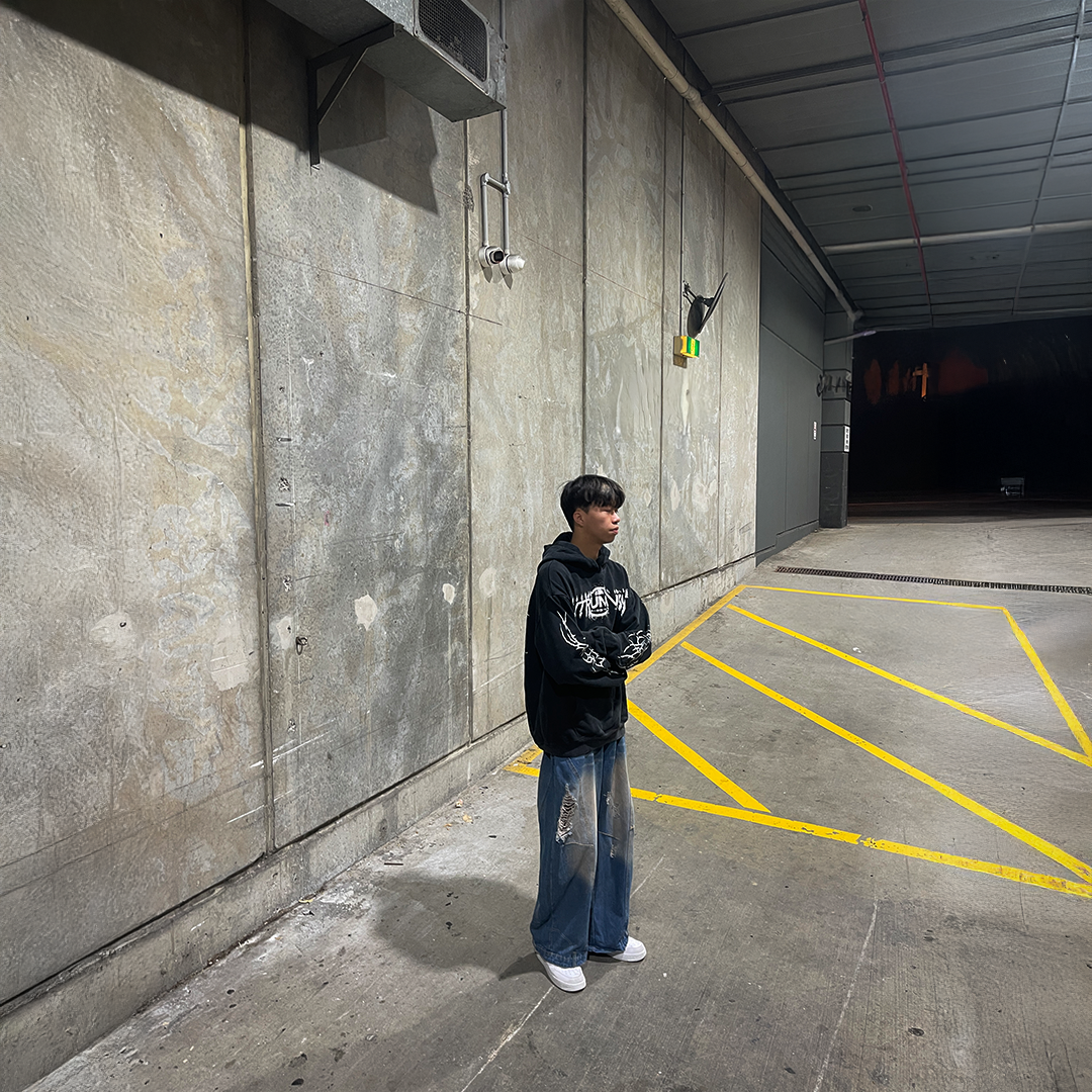 PRIME VAULT ESSENTIAL HOODIE