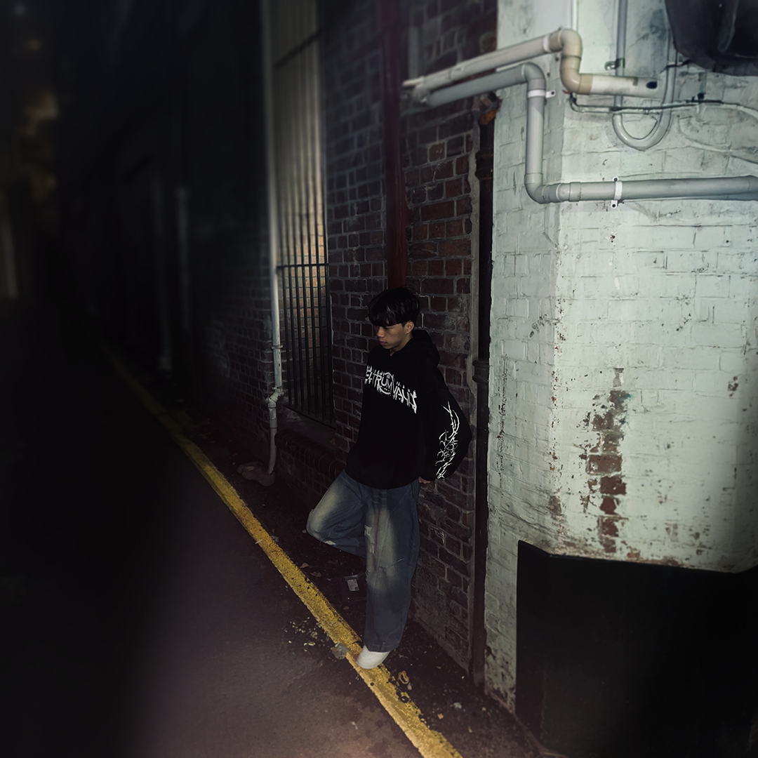 PRIME VAULT ESSENTIAL HOODIE